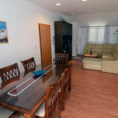 Maslov Apartmán