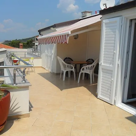 Maslov Appartement Makarska